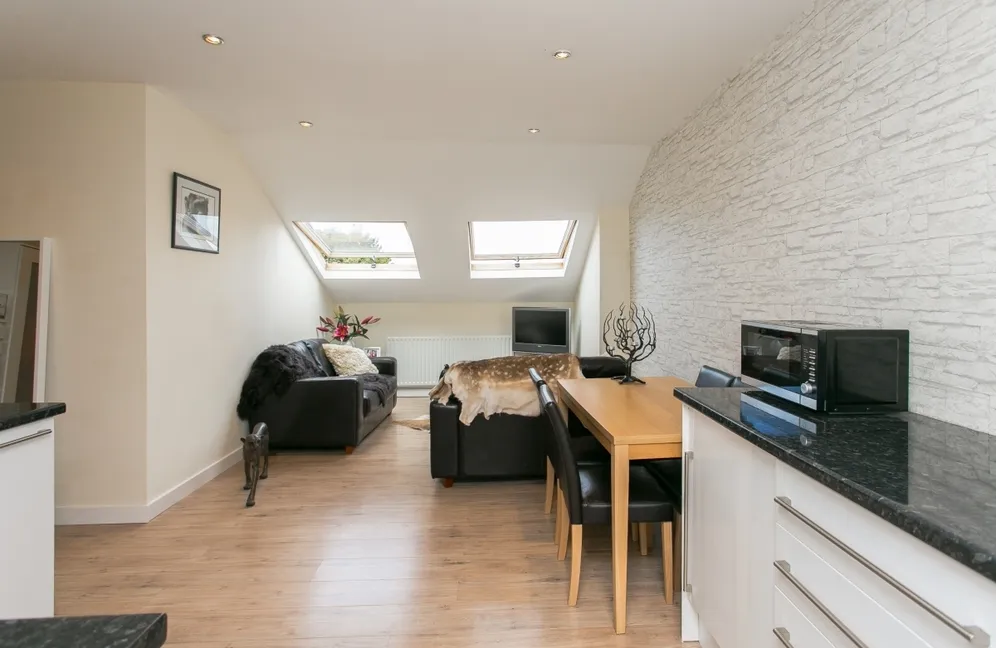 Sistova Road London SW12 photo 3