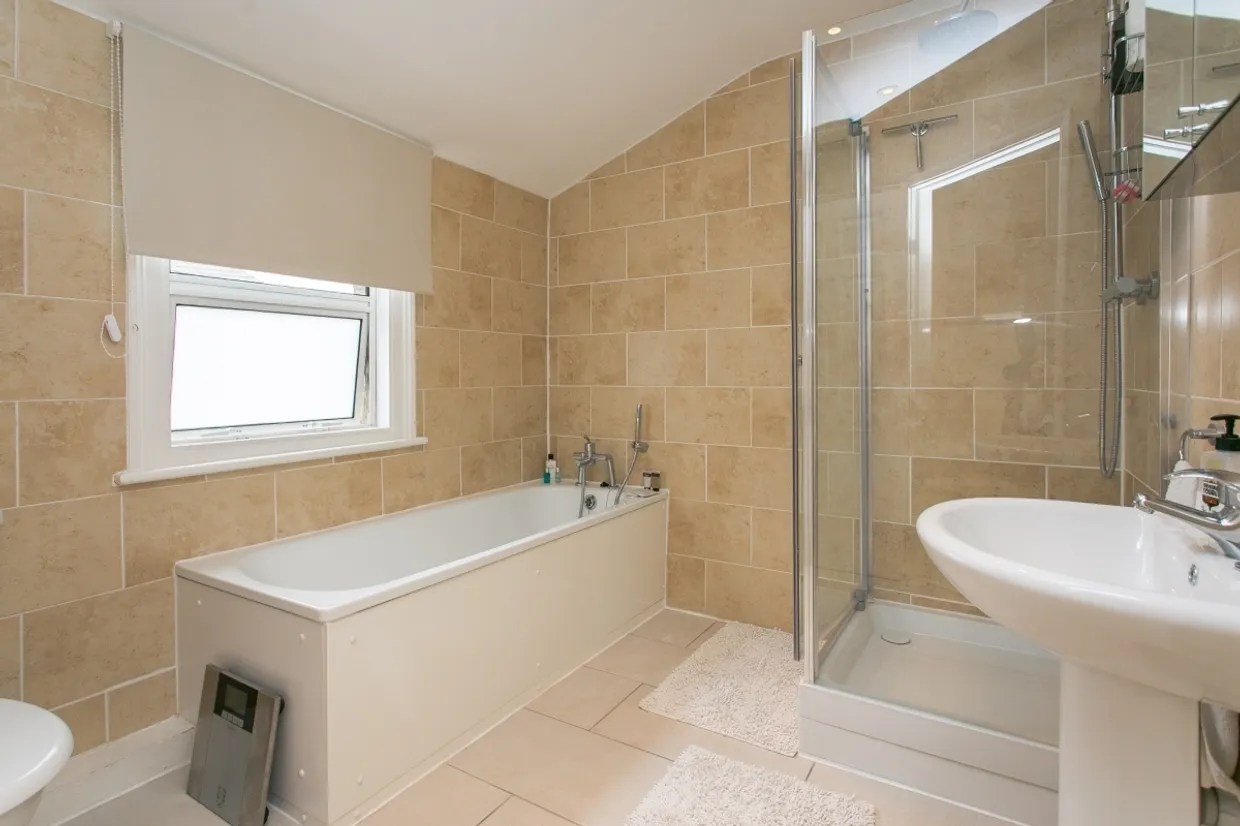 Sistova Road London SW12 photo 5