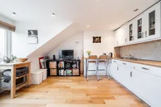 Fordwych Road London NW2 photo 3