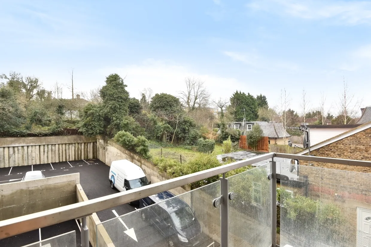 Station Road Barnet EN5 photo 8