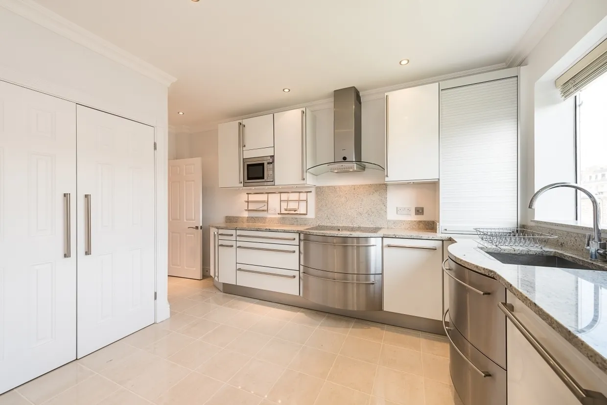 Avenue Road London NW8 photo 5