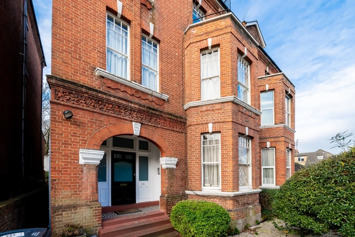 Fordwych Road London NW2 photo 8