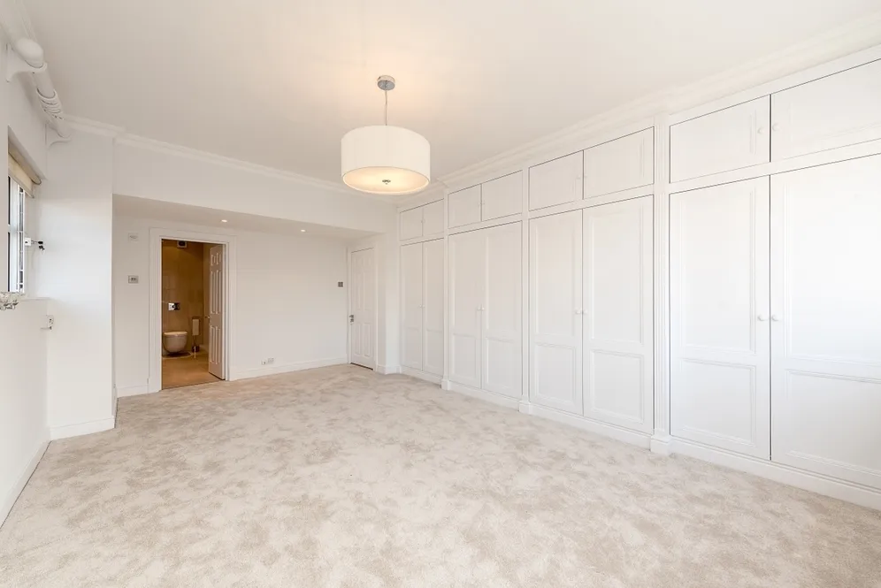 Avenue Road London NW8 photo 9