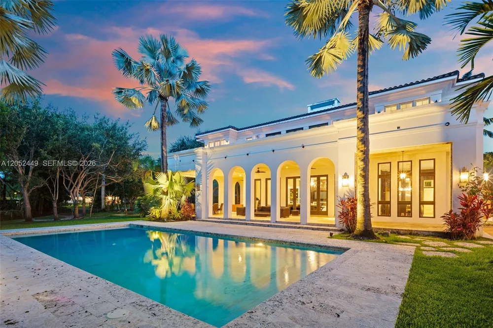 6201 Chapman Field Dr, Pinecrest, FL 33156