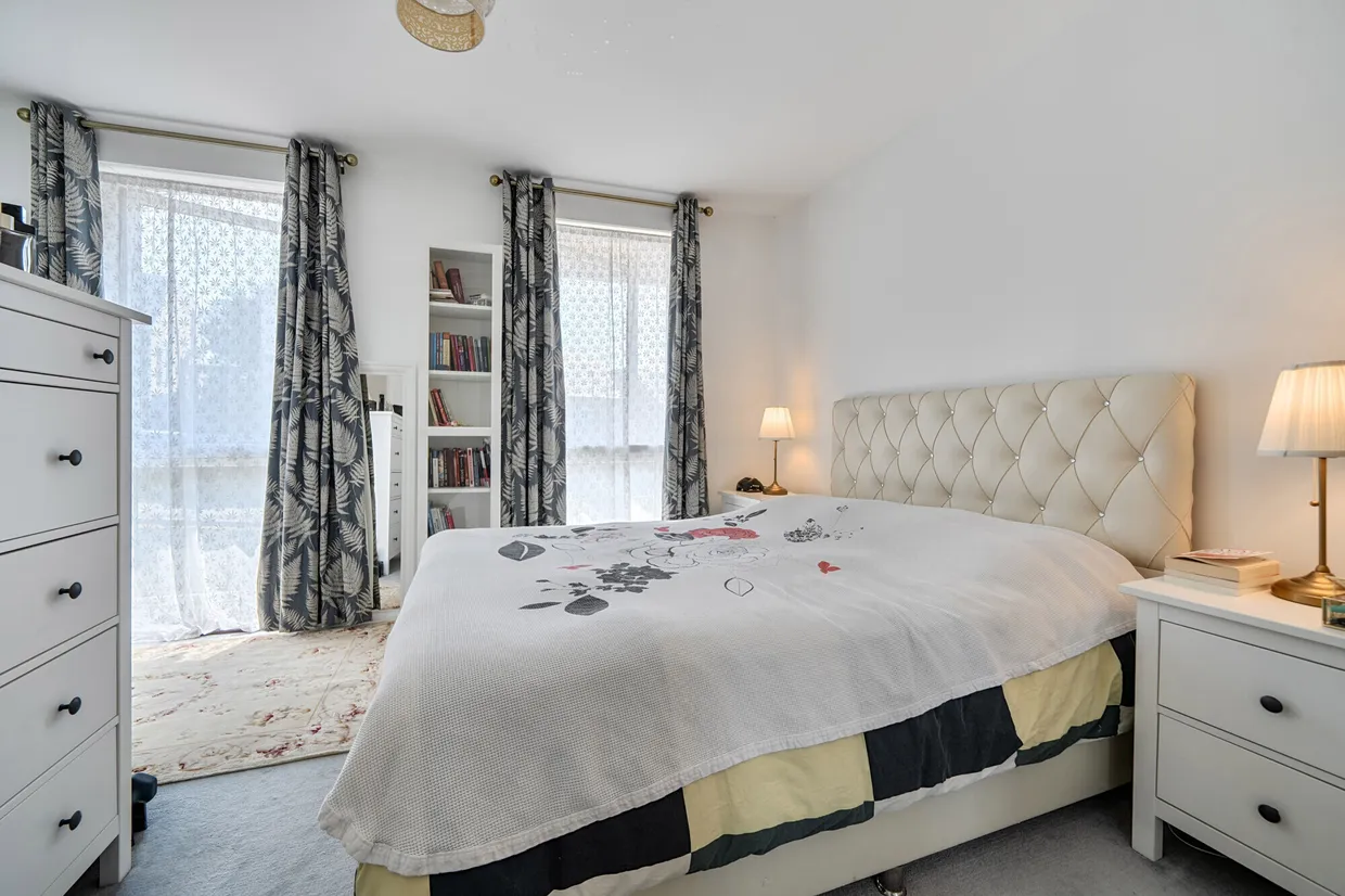2 Dollis Valley Drive, High Barnet, EN5 photo 12
