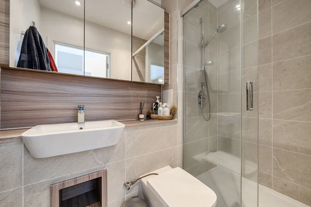 2 Dollis Valley Drive, High Barnet, EN5 photo 14