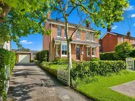 Holmesland Lane, Botley, Southampton photo