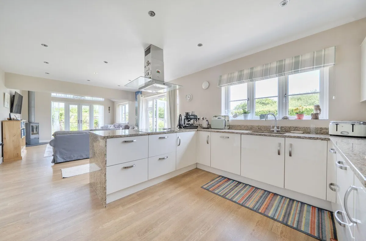 Chestnut Way, Loddiswell