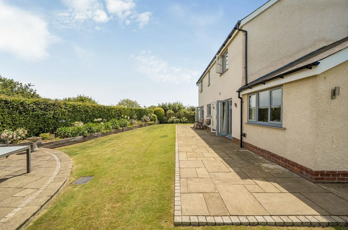 Chestnut Way, Loddiswell