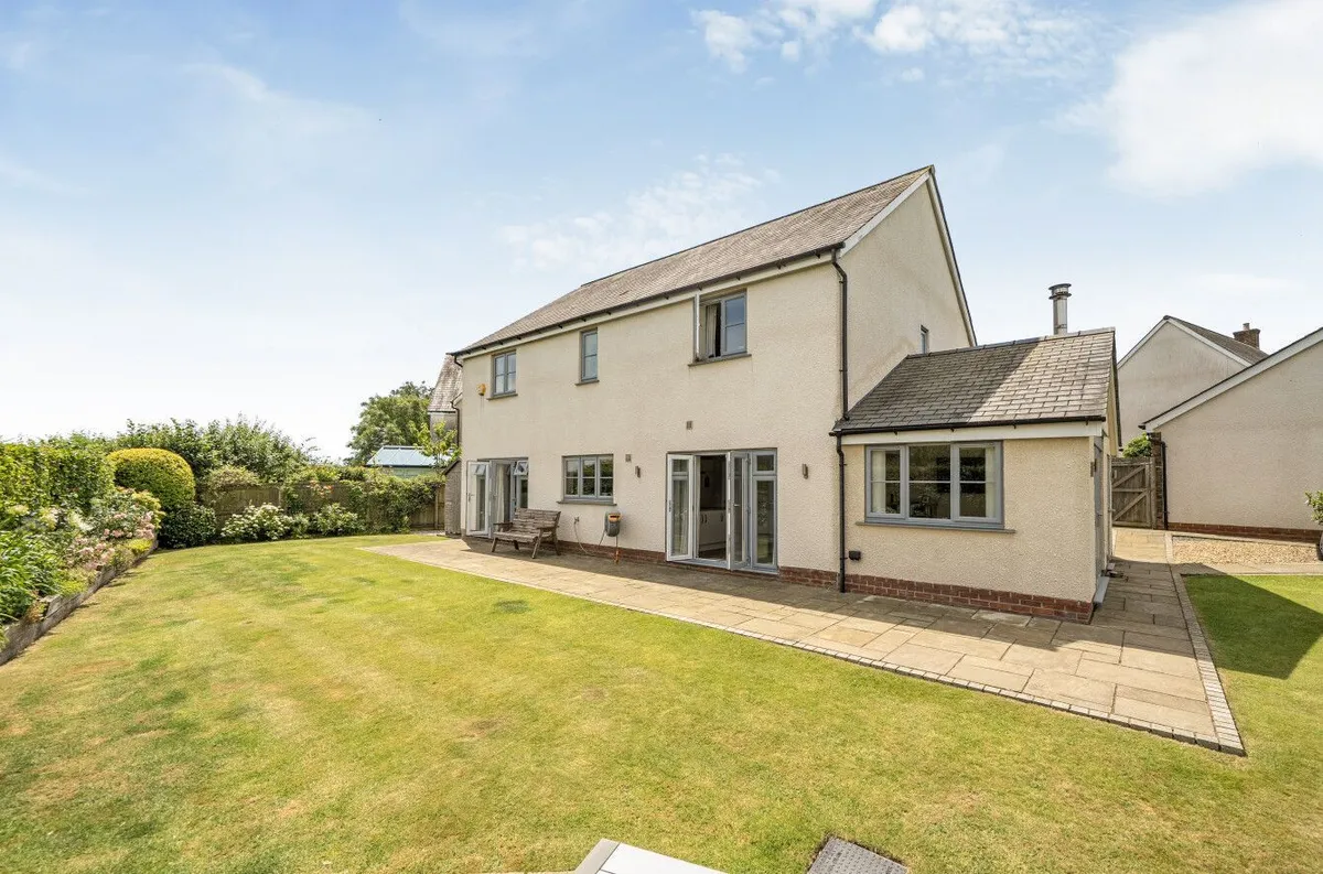 Chestnut Way, Loddiswell