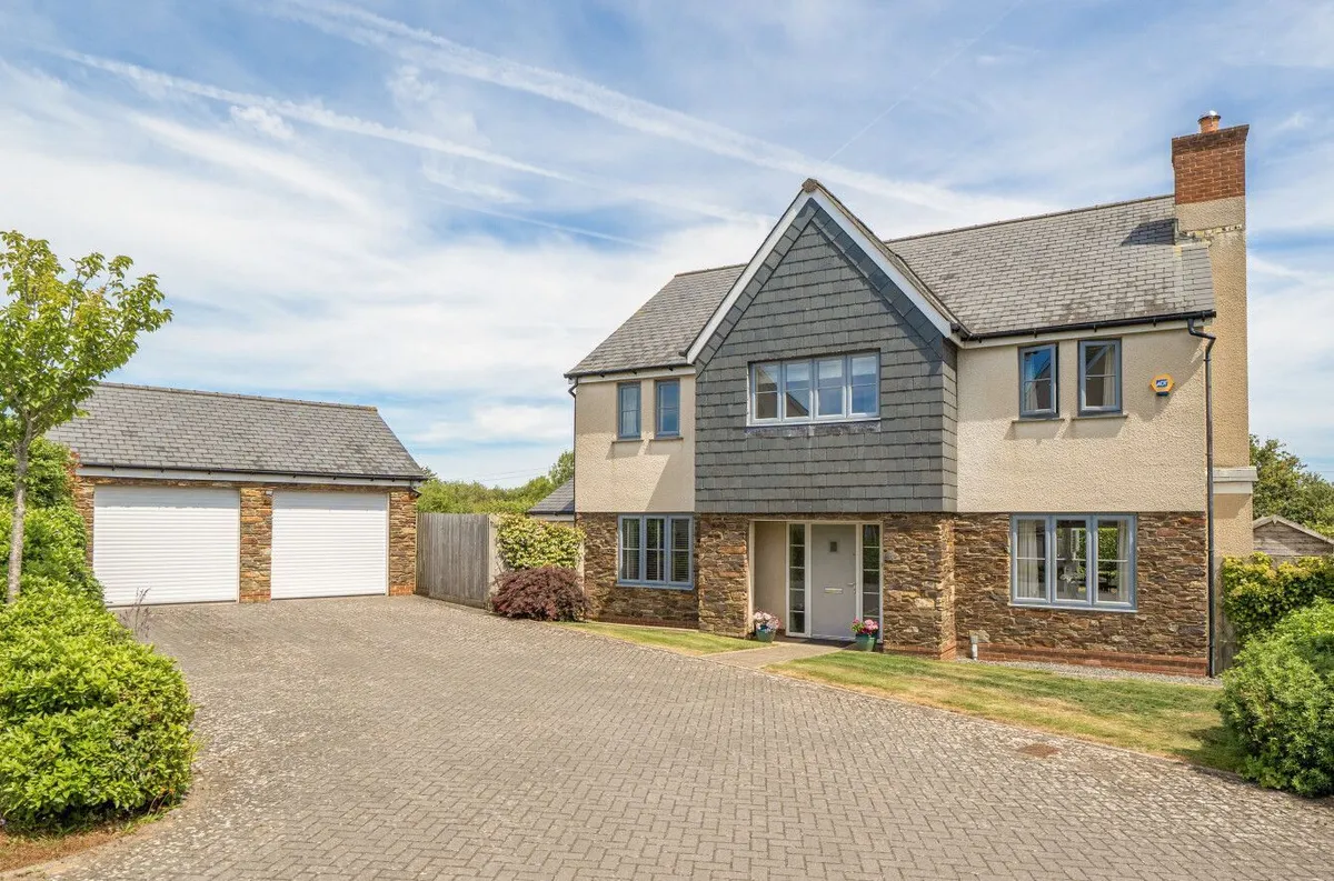 Chestnut Way, Loddiswell