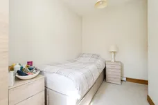 Oval Road North, Dagenham