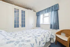 Oval Road North, Dagenham