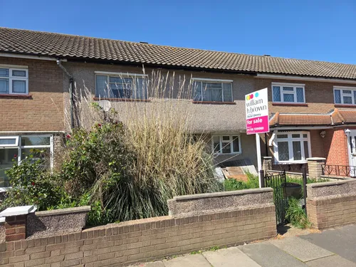 Harlow Road, Rainhamphoto