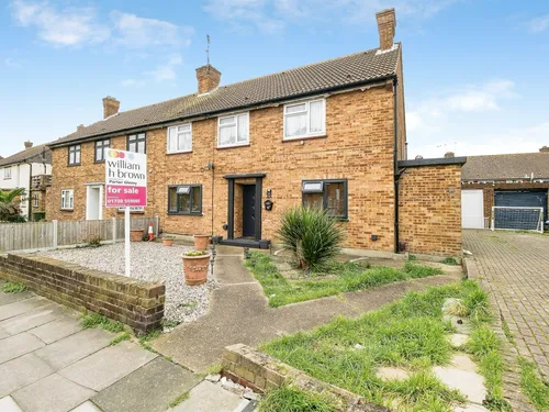 Dunedin Road, Rainhamphoto