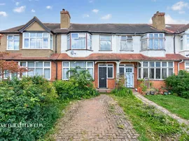 Sandringham Road, Worcester Park photo
