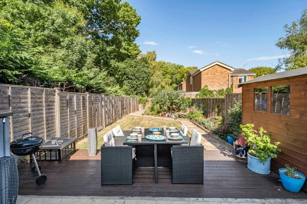 Ringway Road, St. Albans, AL2 photo 13