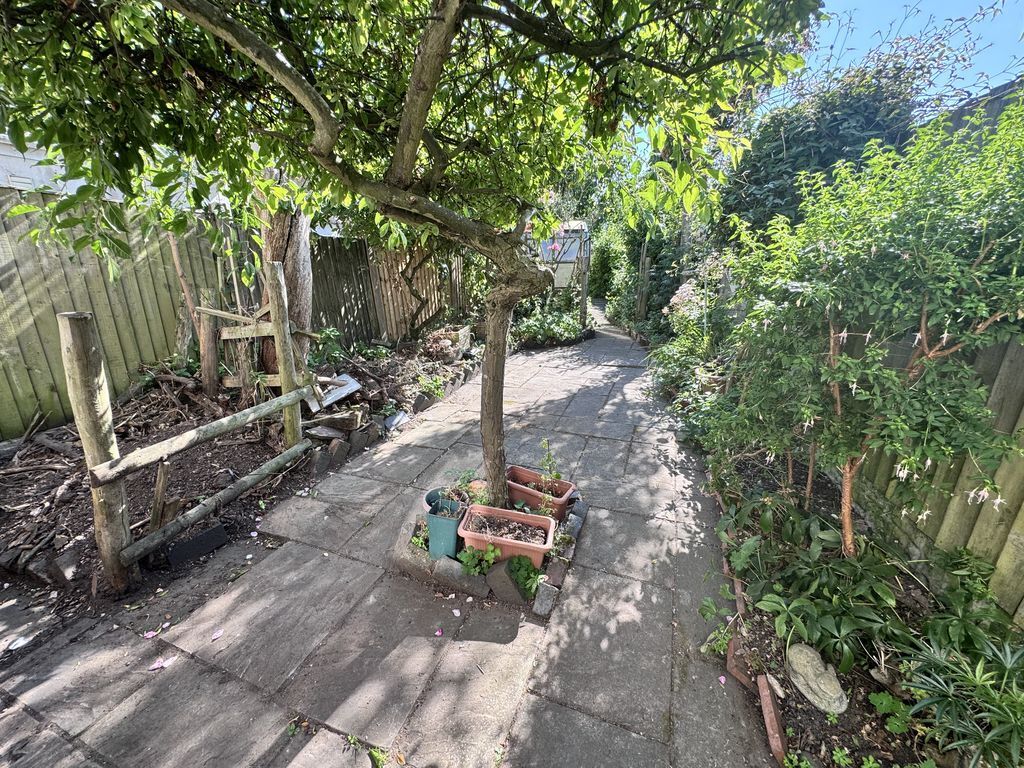 Birmingham Road, Ansley Village Image 4