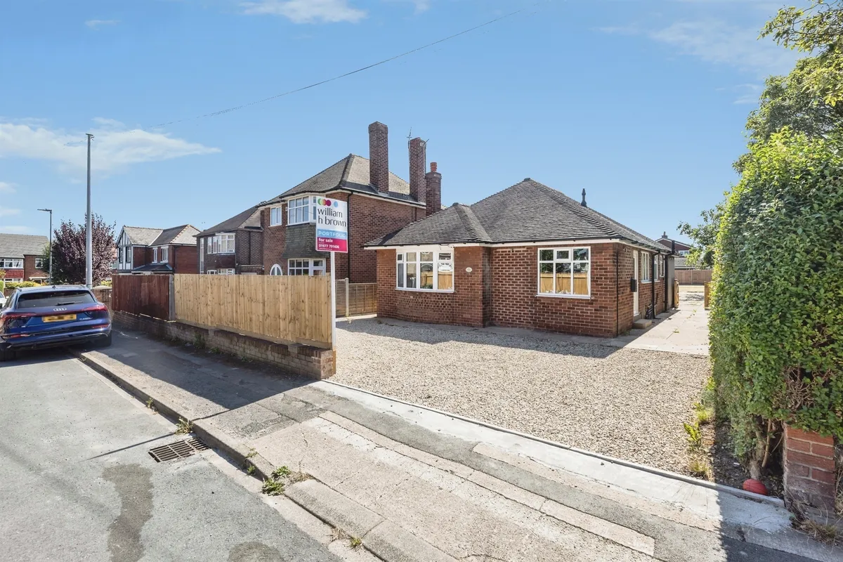 Chequerfield Avenue, Pontefract