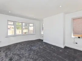 Chequerfield Avenue, Pontefract thumb 3