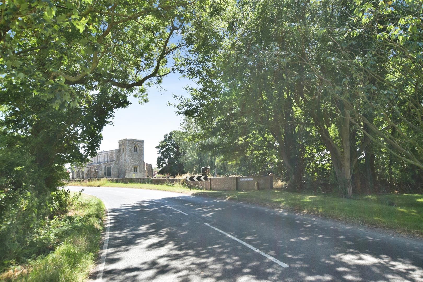 Holly House, Main Street, Welwick Image 3
