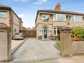 Riviera Drive, Rock Ferry, Birkenhead photo