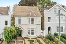 Burgh Heath Road, Epsom, KT17 photo 1