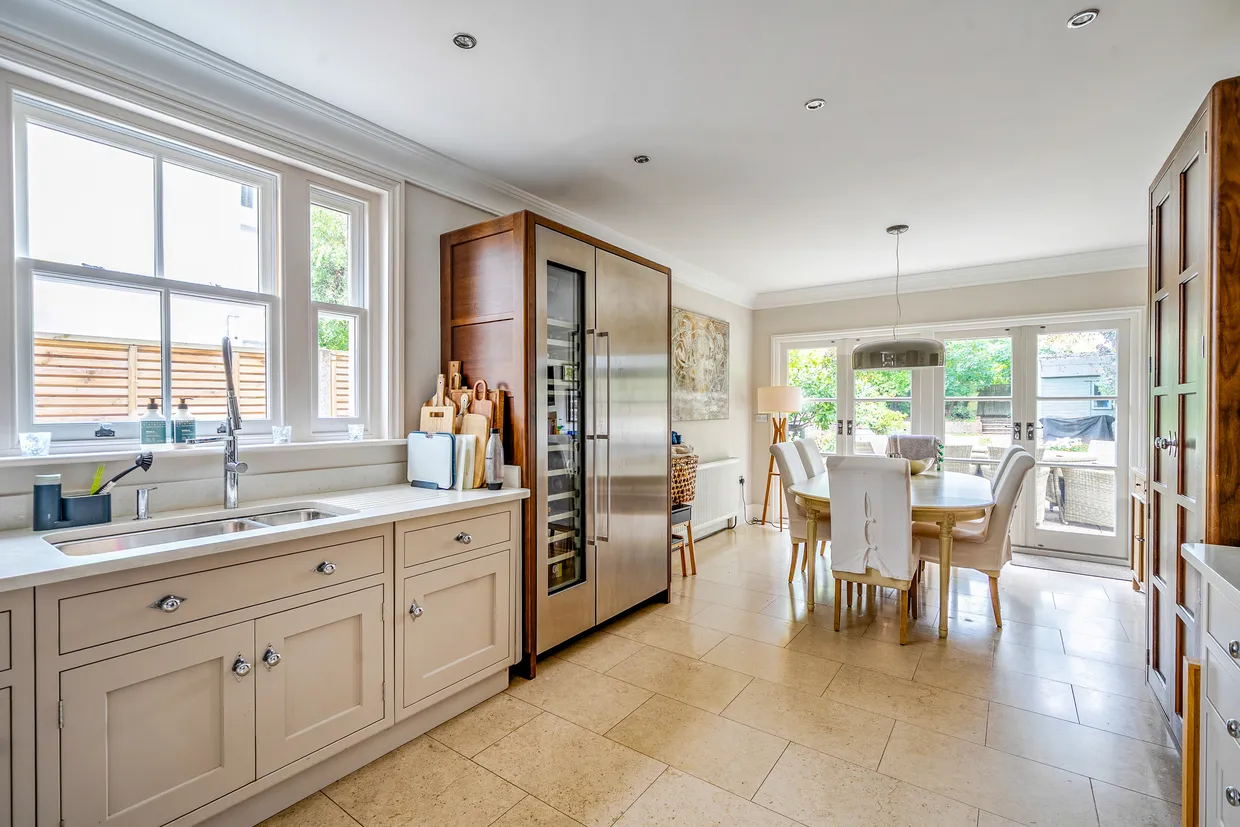 Burgh Heath Road, Epsom, KT17 photo 2