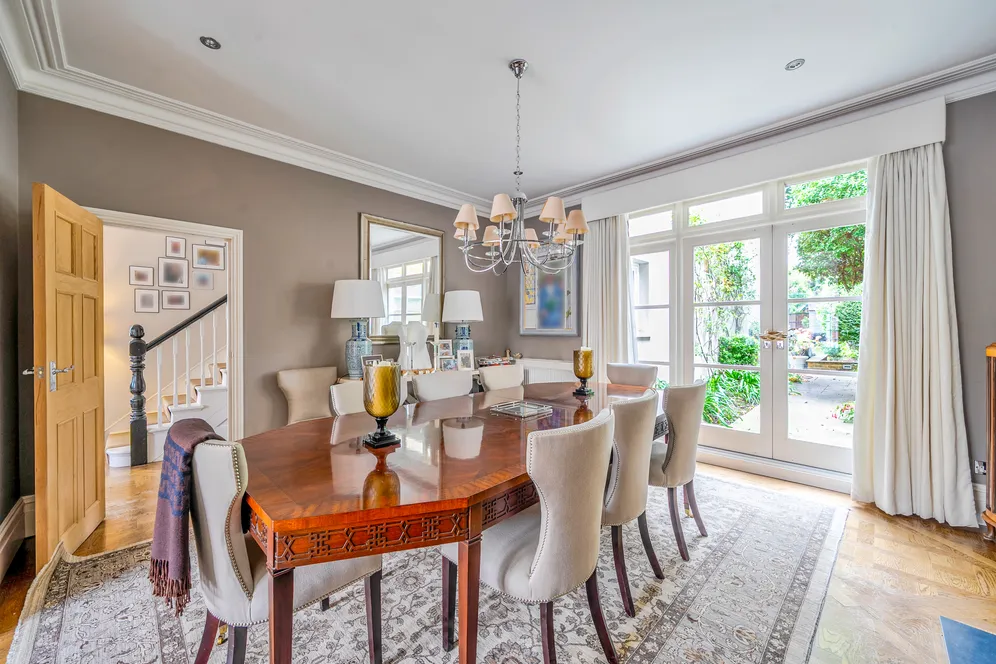 Burgh Heath Road, Epsom, KT17 photo 4