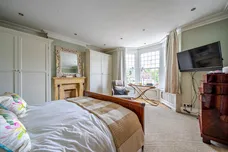 Burgh Heath Road, Epsom, KT17 photo 5