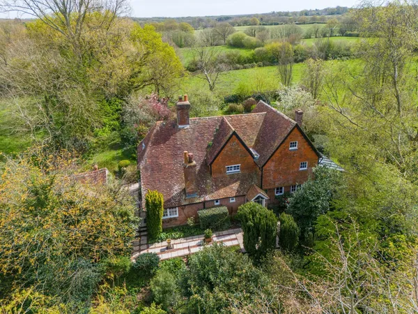 Chiddingly, East Sussex, BN8 photo 2