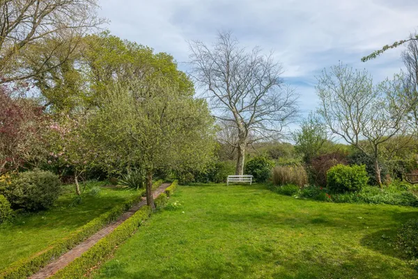Chiddingly, East Sussex, BN8 photo 21
