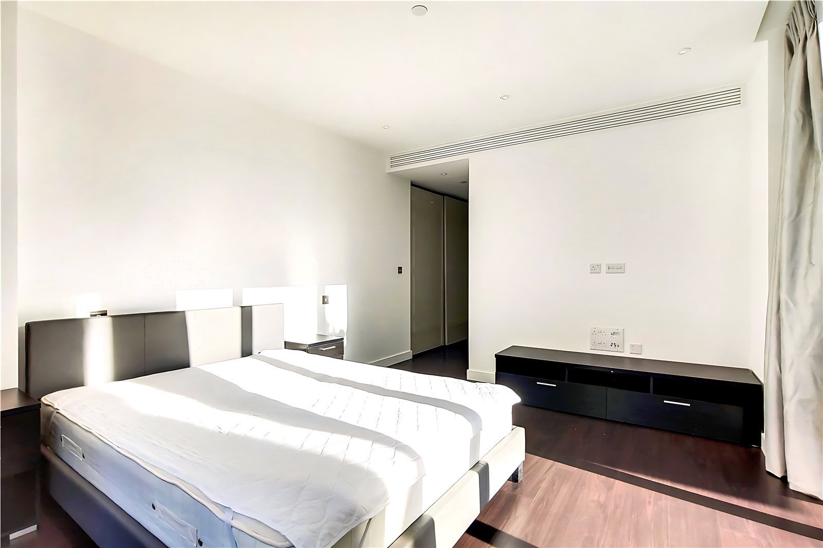Meranti House, Goodmans Field, Alie Street, London, E1 Image 7