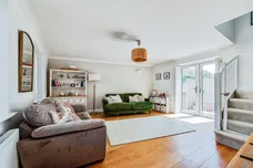 Willowbank, Witney