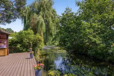Reading Road, Eversley, RG27 photo 1