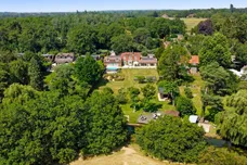 Reading Road, Eversley, RG27 photo 3