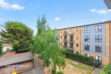 Broadwater Road, London