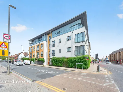 Broadwater Road, Londonphoto