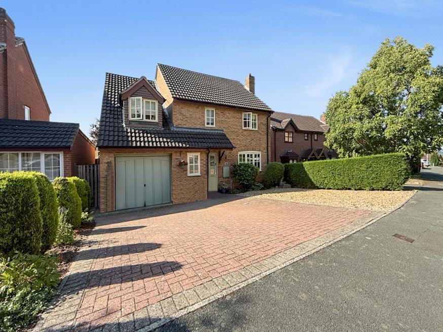 Derwent Road, Burton-On-Trent Image 1