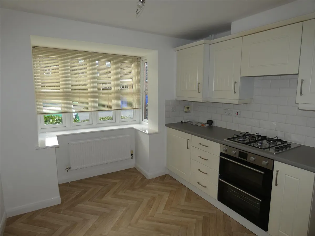 8 Harewood Crest, Brough