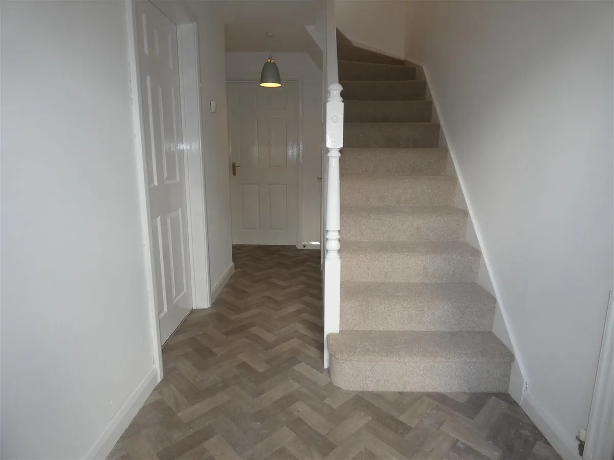 8 Harewood Crest, Brough