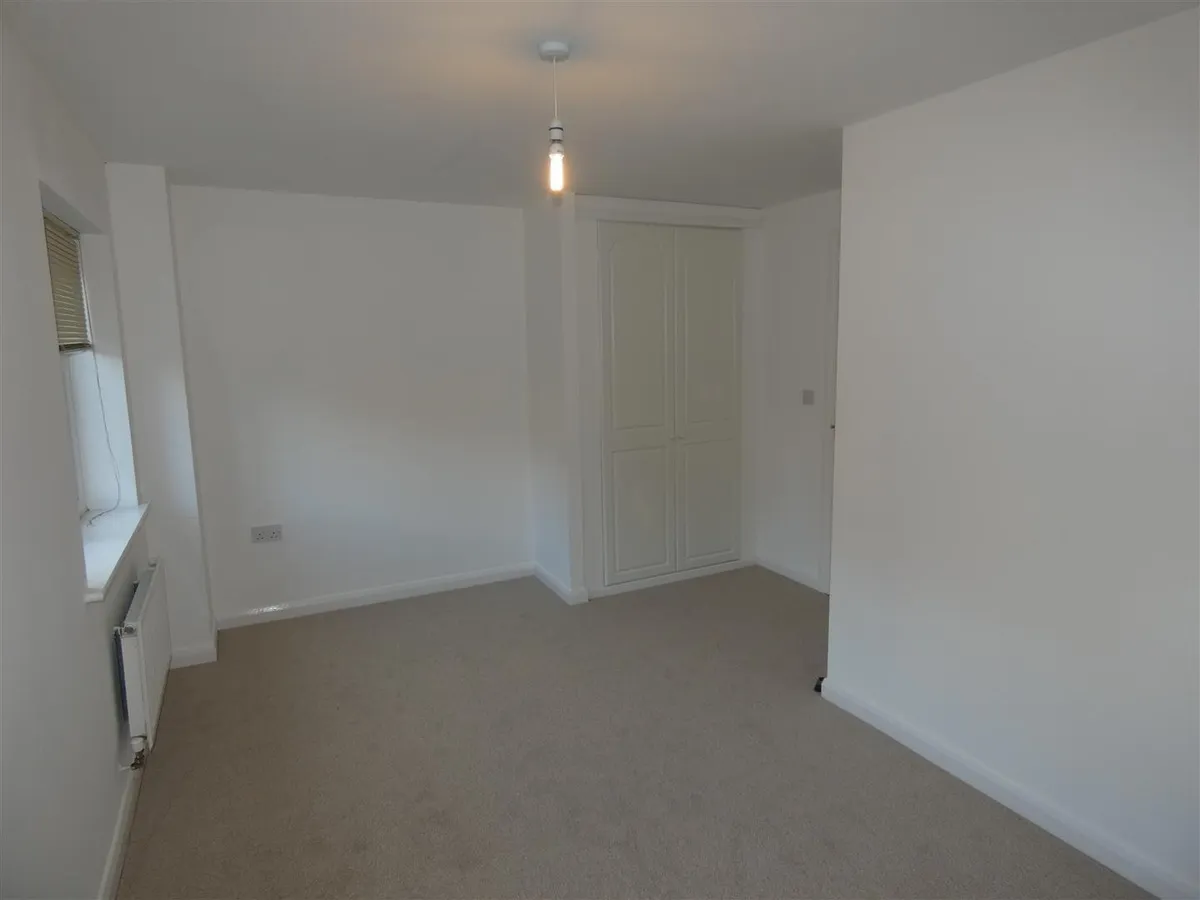 8 Harewood Crest, Brough
