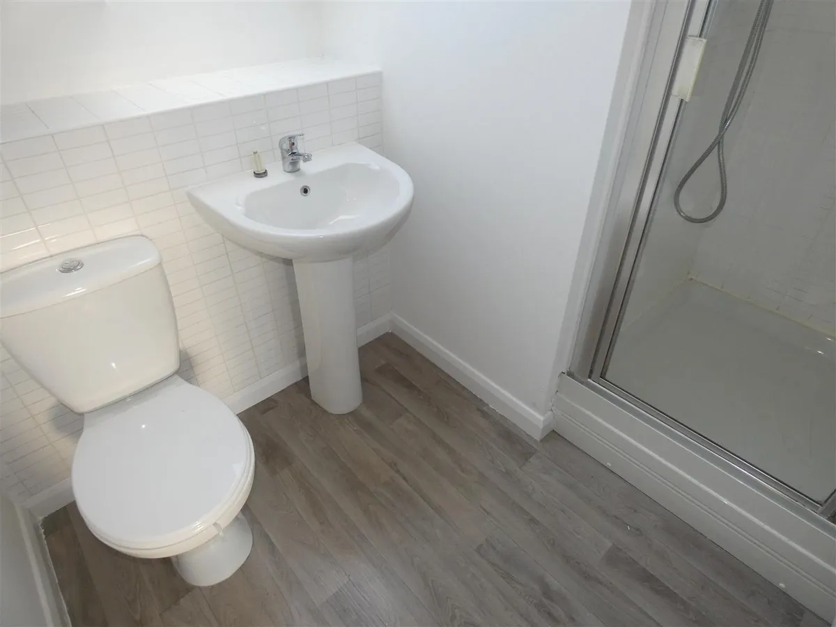 8 Harewood Crest, Brough