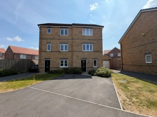 Lotus Crescent, Castlefordphoto