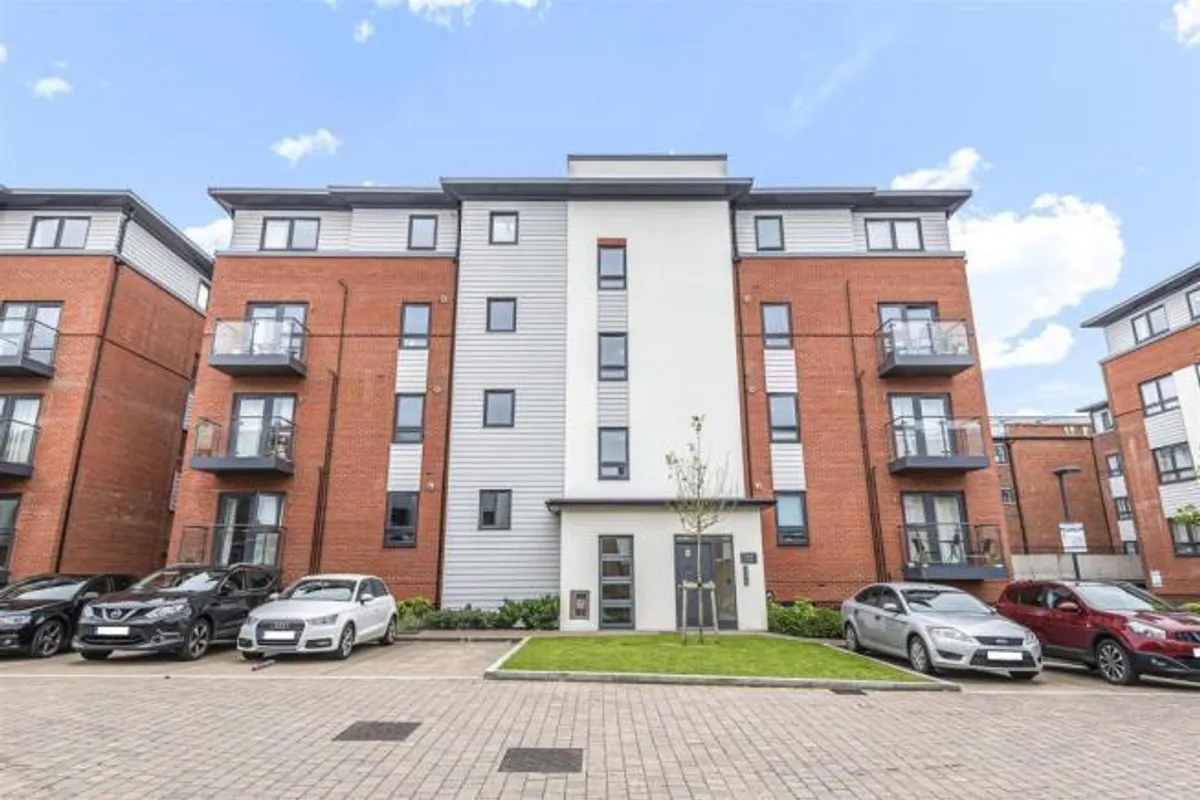 3 Rembrandt Way, Watford