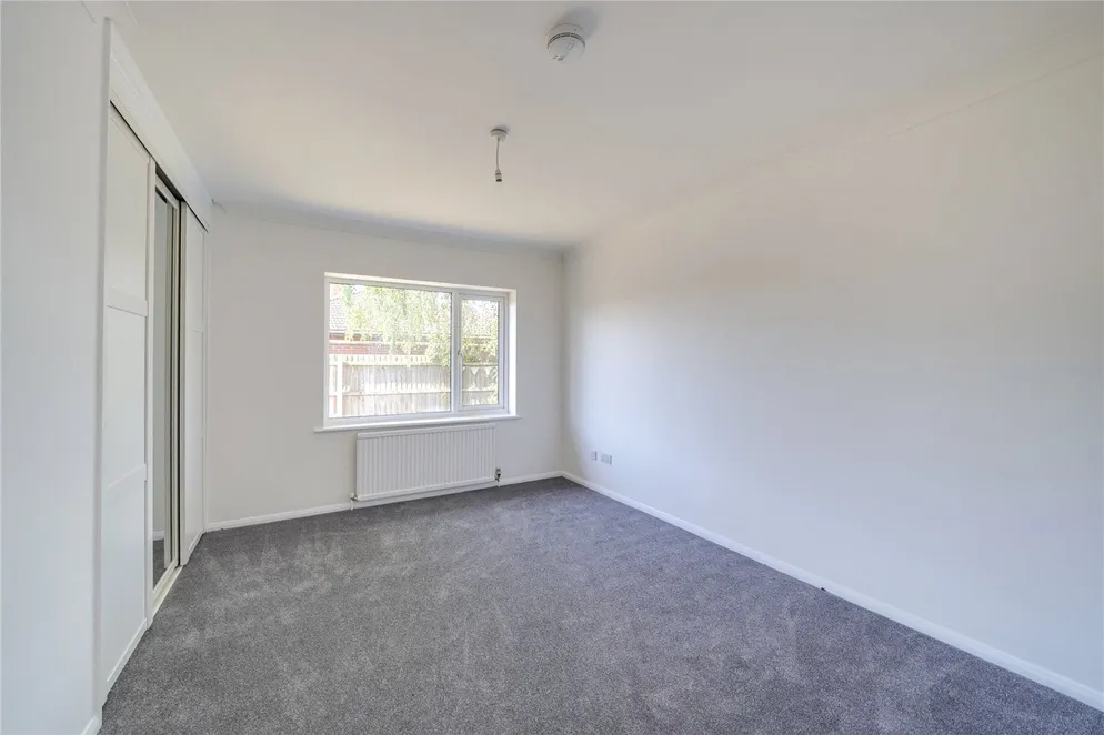 Property carousel item 14