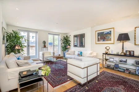 Westmoreland Terrace, London, SW1V