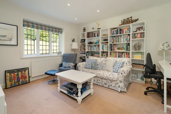 Lunghurst Road, Woldingham, CR3 photo 8
