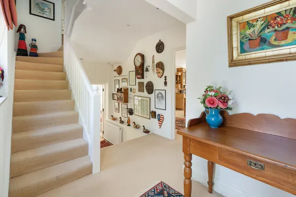 Lunghurst Road, Woldingham, CR3 photo 9