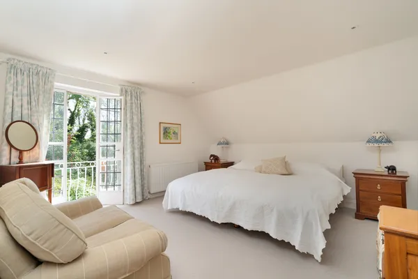 Lunghurst Road, Woldingham, CR3 photo 10